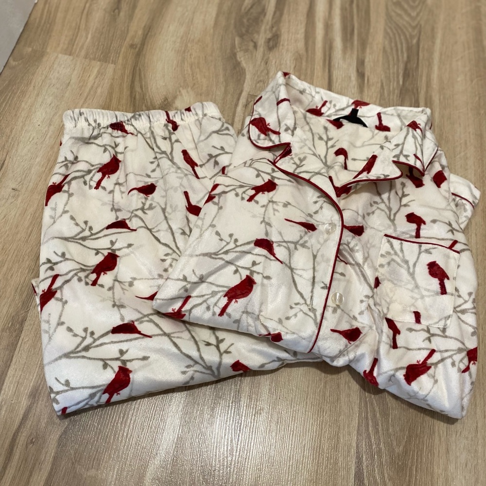 Cardinal Holiday 2-piece pajama set